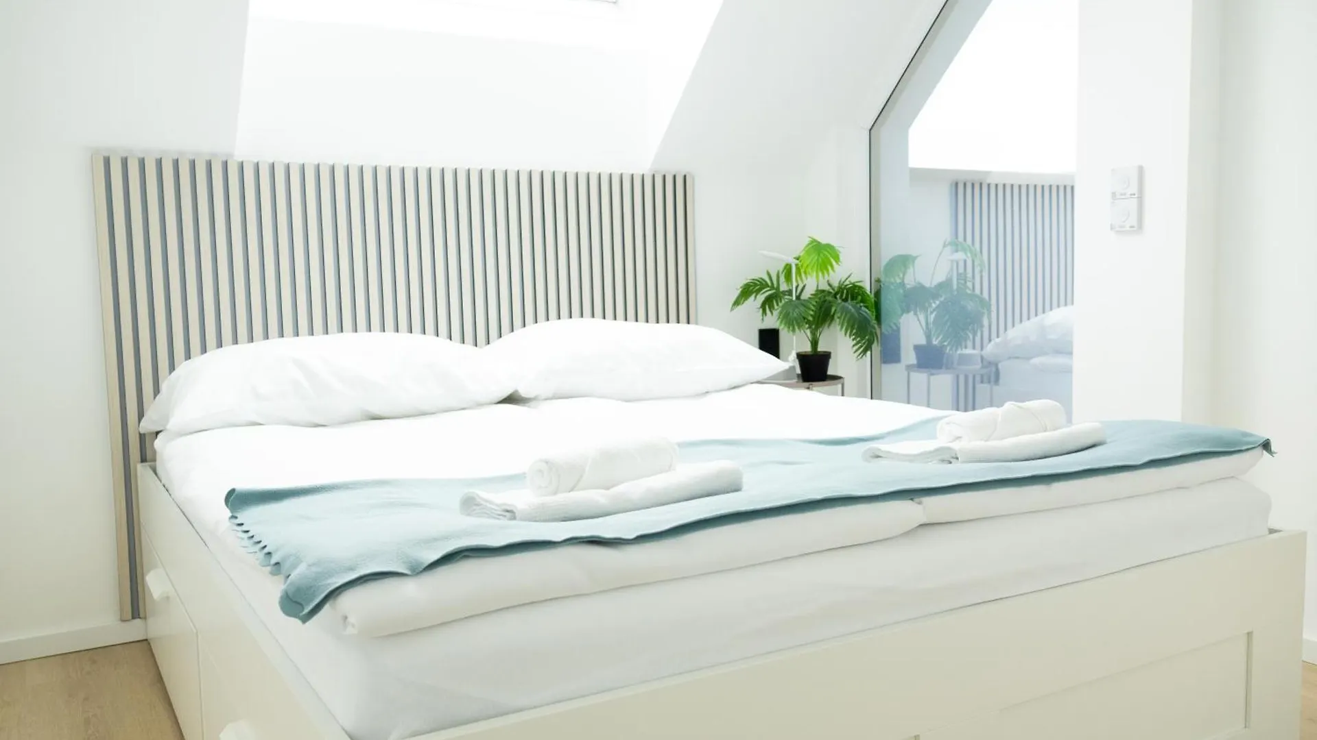Si Apartments - Smart Inn Wien 0*,